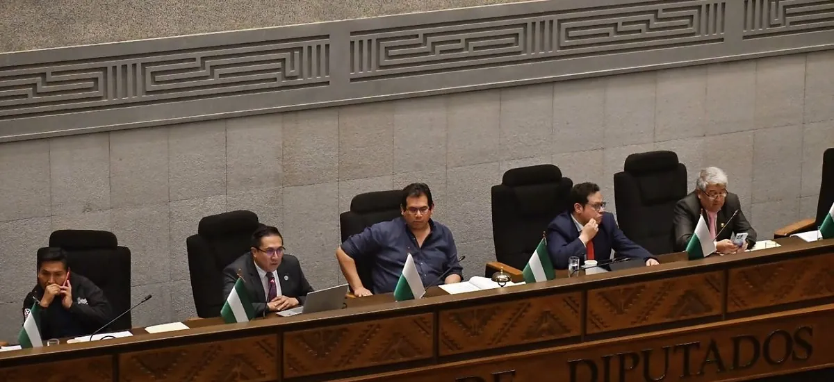 Concluye explicación del Ejecutivo para pedir la aprobación del crédito del FMI