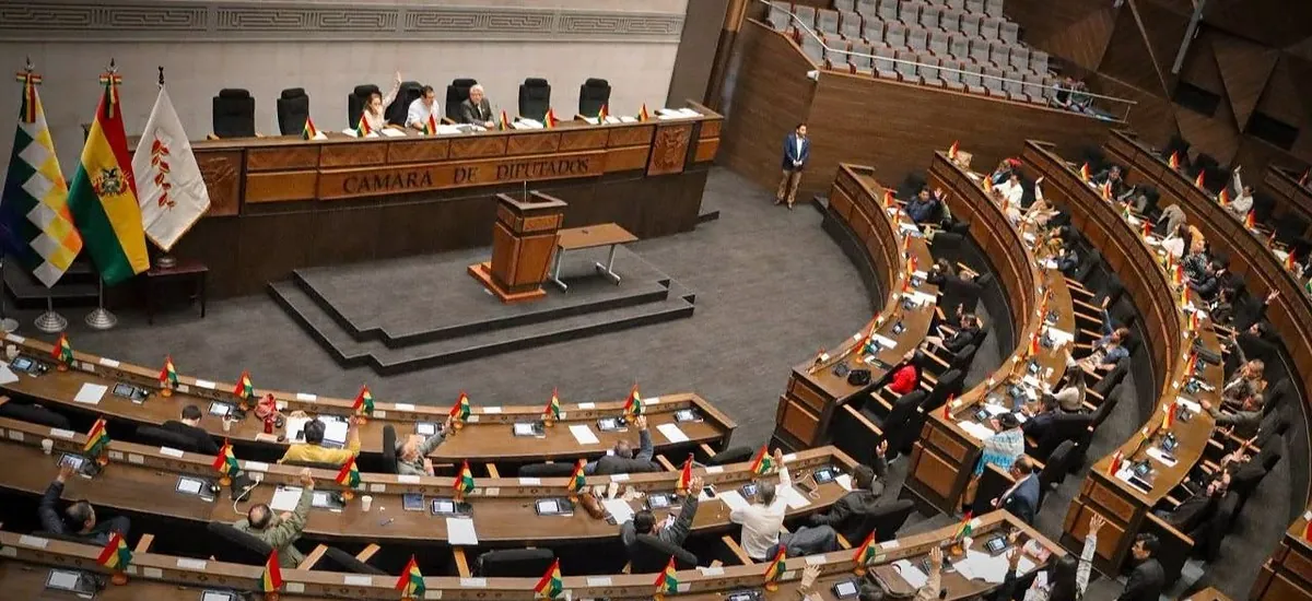 Diputados sesionarán para escuchar el informe del caso de las 32 maletas