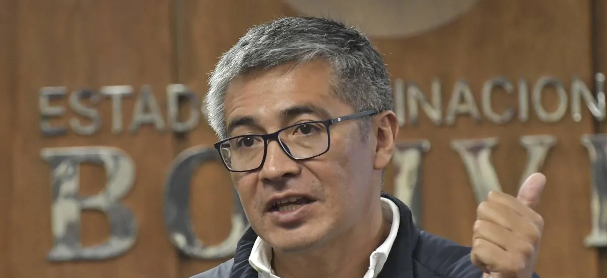 “Hay que cambiar al ministro de Economía”: Edmand Lara cuestiona manejo económico del Gobierno