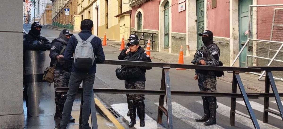Cierran la plaza Murillo: Agentes de élite refuerzan el operativo para la visita de Kast en tres zonas de La Paz
