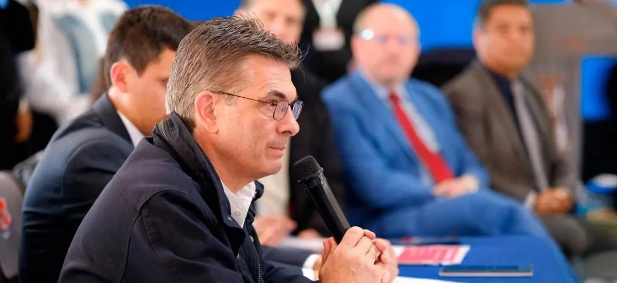 Gobierno apunta a la “clausura del centralismo” en una jornada clave para definir el rumbo del 50-50