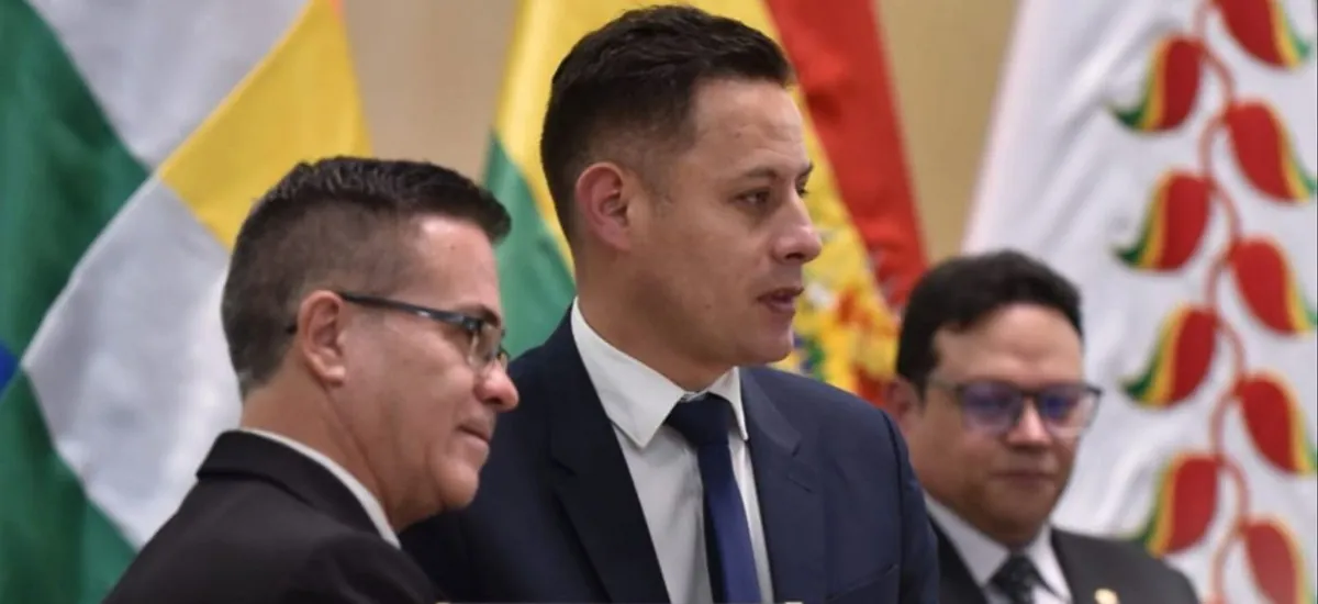 Urgen a Lara llamar a comisión mixta e iniciar selección del nuevo fiscal general