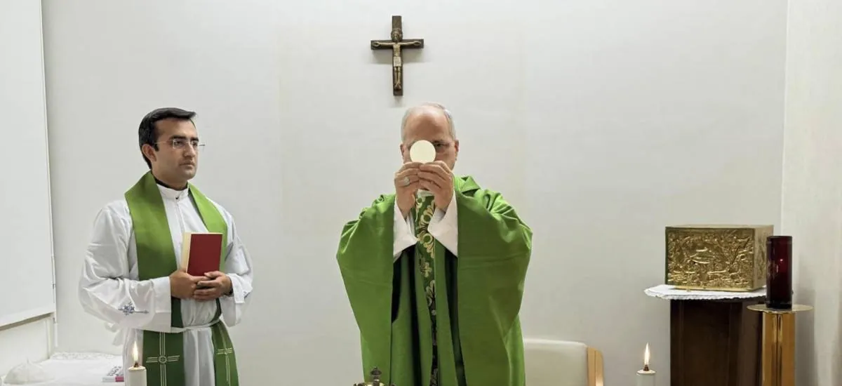 El Vaticano publica las primeras imágenes del papa desde su operación de cáncer