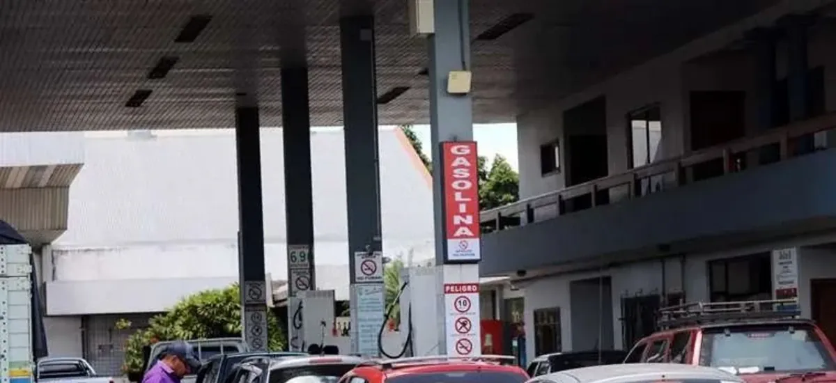 YPFB continuará con bloqueo de placas por cargas repetitivas de gasolina y diésel