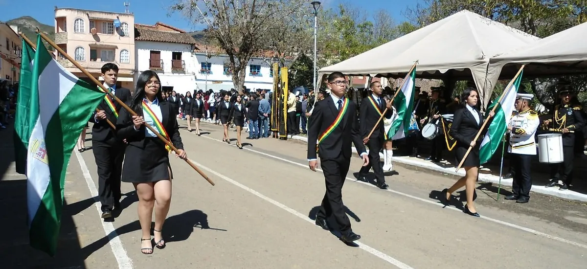 Vallegrande festeja la efeméride departamental de Santa Cruz