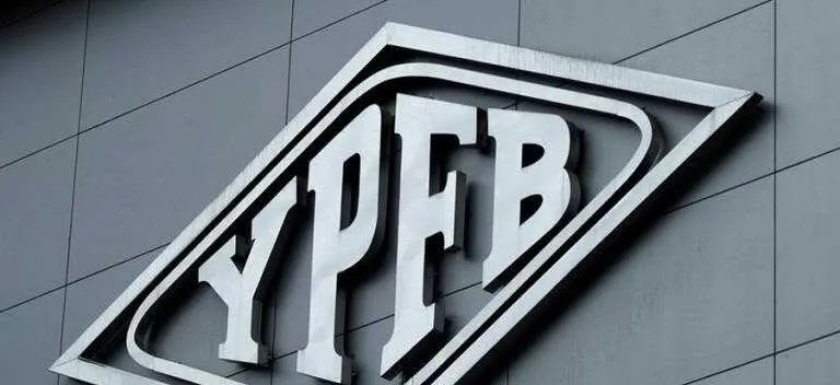 Gobierno denuncia gasto de Bs 470 millones en “búnkers digitales” de YPFB que no generaron soluciones