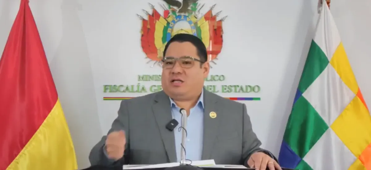 Exdirectora de YPFB será cautelada este martes por caso gasolina desestabilizada, anuncia fiscal general