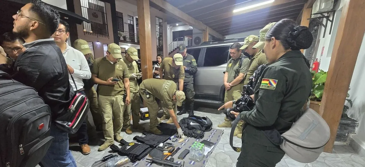 Hallan armas de grueso calibre en vehículo que usaba Mariaca y Fiscalía abre una nueva investigación
