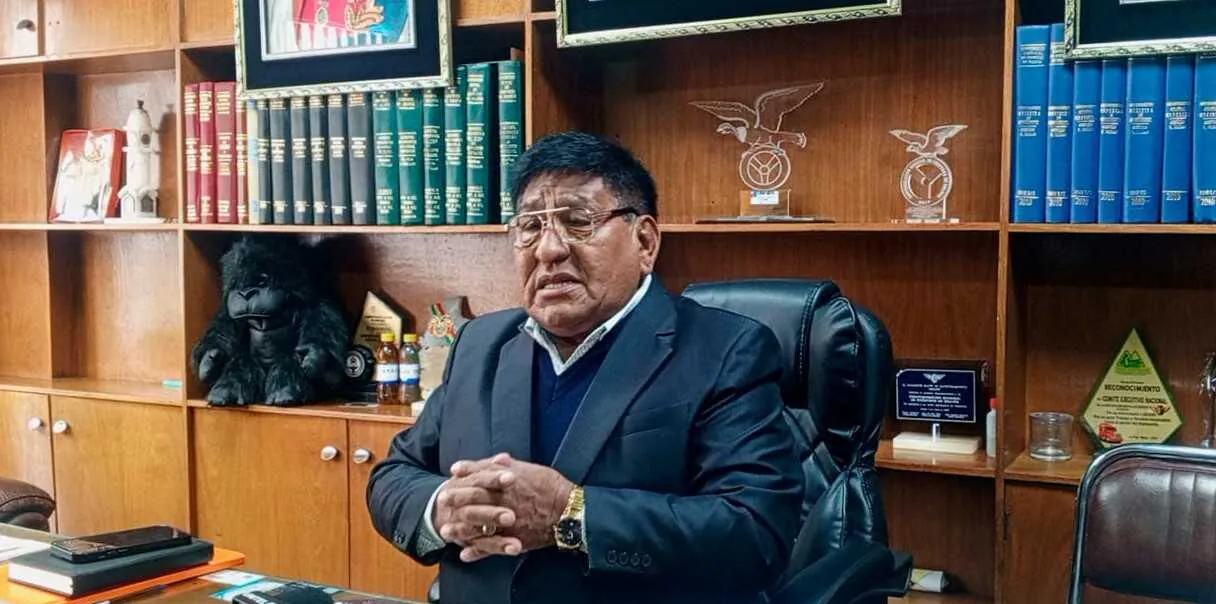 Choferes aguardarán el fin del estado de excepción para definir medidas de protesta