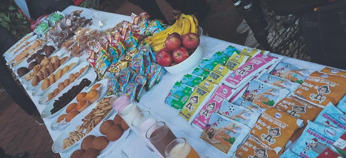 Después de dos meses, vuelve el desayuno escolar con cereales, frutas y jugos