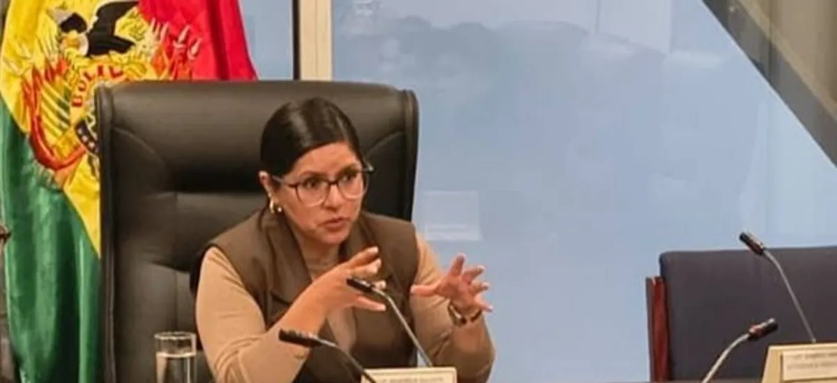 Libre adelanta censura a ministro de Gobierno por escándalos de narcotráfico