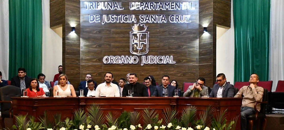Dos libros judiciales fueron presentados este viernes en el TDJ-Santa Cruz