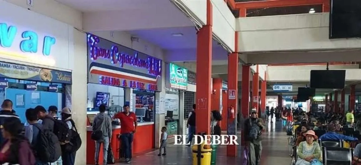 "No hay quien controle": pasajeros denuncian sobreprecio en los pasajes de la Terminal Bimodal