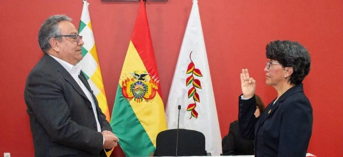 Posesionan a Luz Jiménez como nueva viceministra de Educación Regular