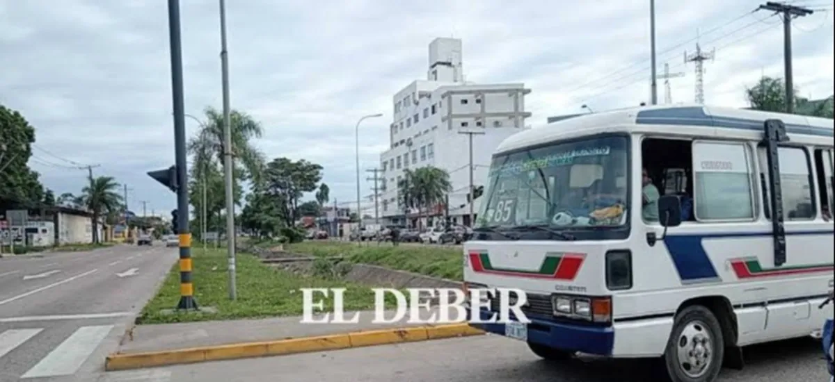 El alcalde cruceño asegura que el precio del pasaje urbano se mantiene
