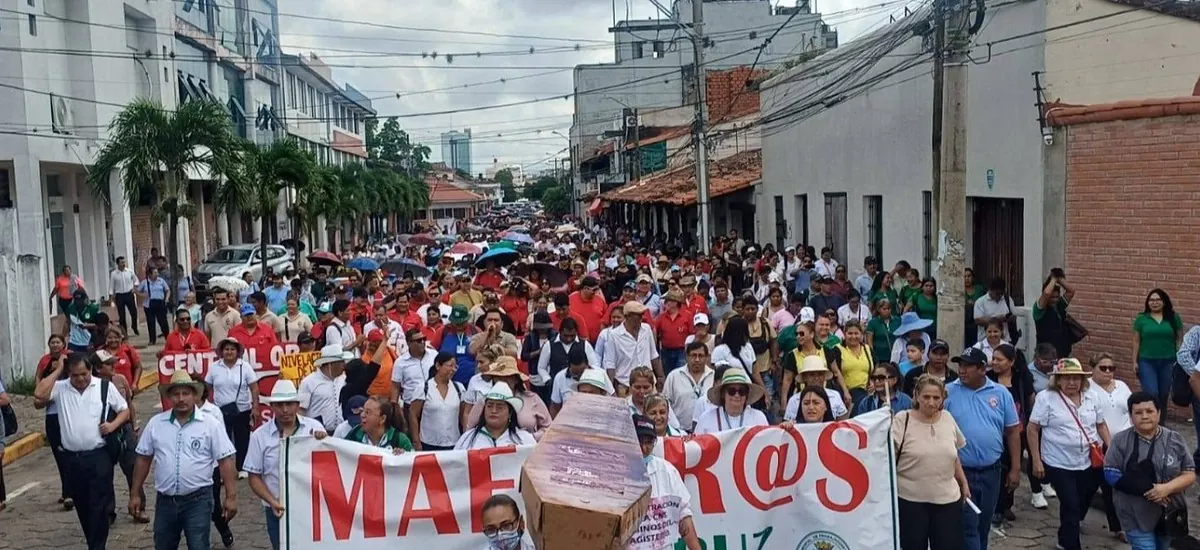 Ante las manifestaciones del Magisterio Urbano, el ministro de Educación convoca al diálogo