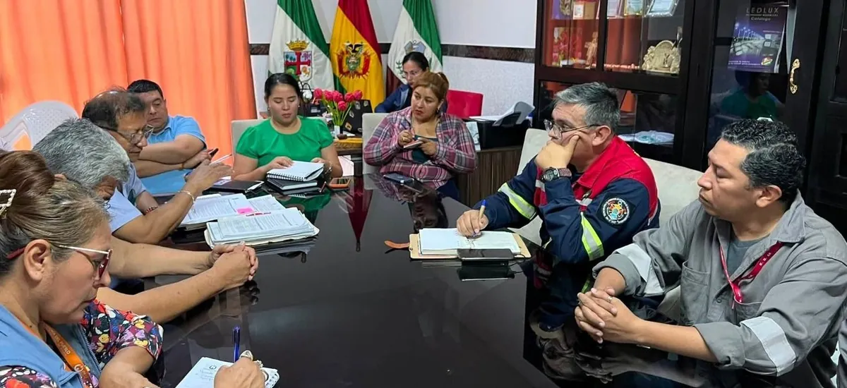 Puerto Suárez activa el COEM para reforzar la lucha contra el incendio en el Parque Otuquis