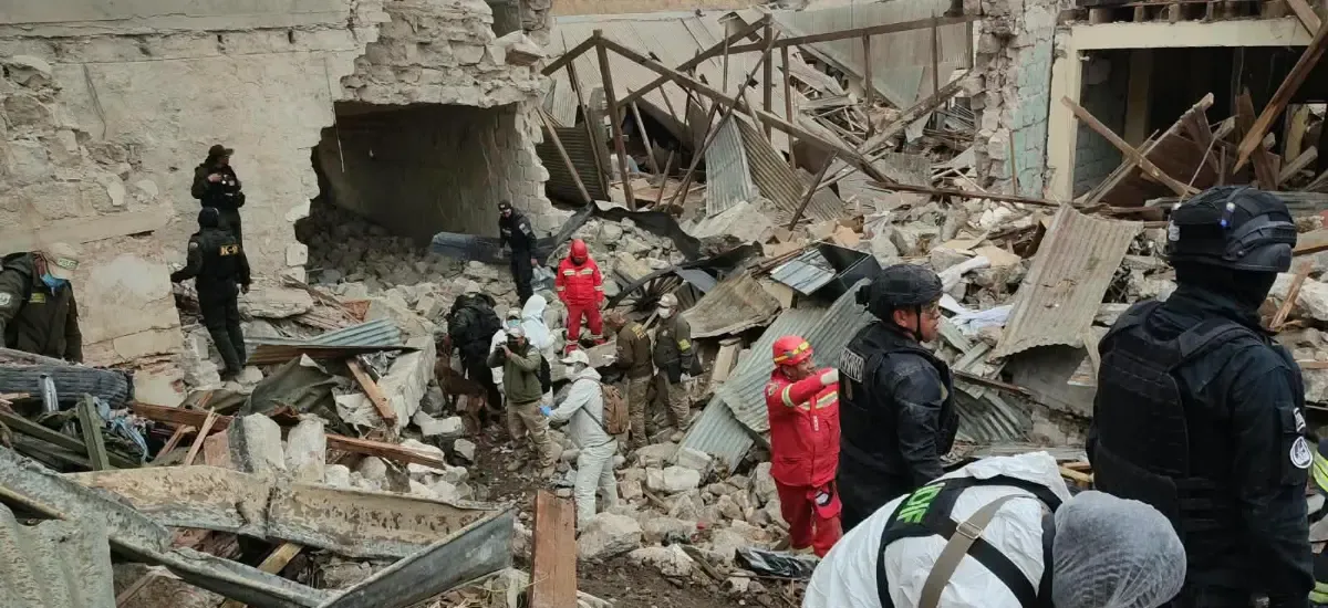 Tragedia en Viacha: Fiscalía alista pruebas de ADN para identificar los restos hallados en la zona cero de la explosión