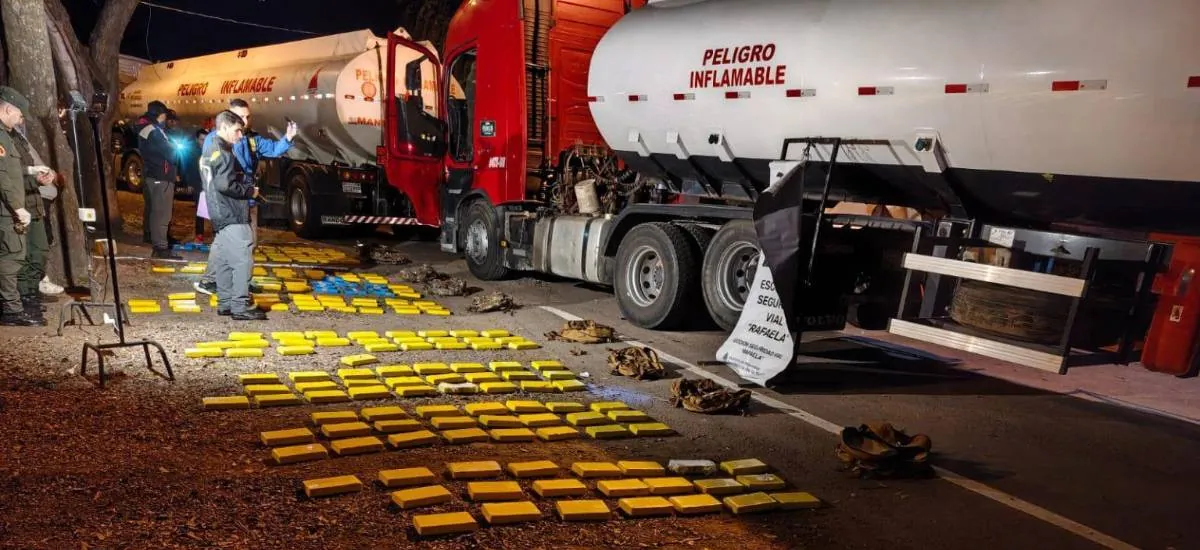 Secuestran en Argentina 388 kilos de cocaína ocultos en dos cisternas con placa boliviana