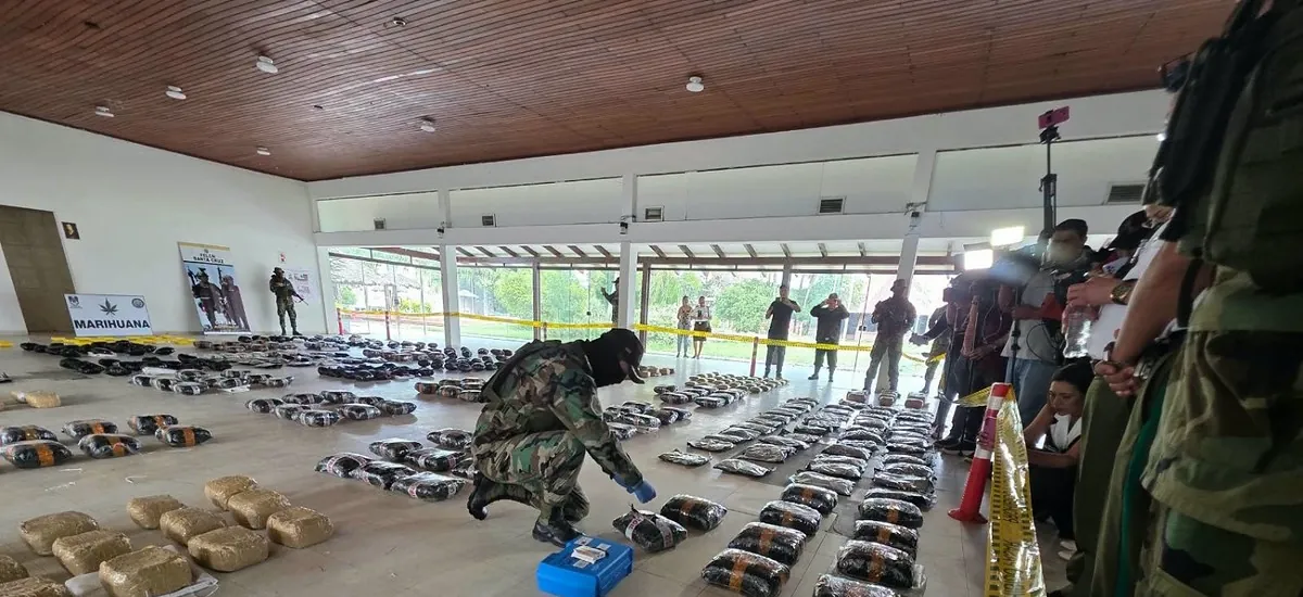 Envían a la cárcel a ocupantes de cisterna que transportaba de 380 kilos de marihuana