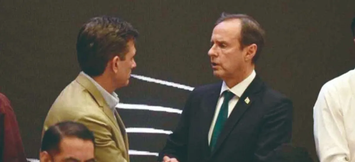 Paz muestra ‘total apertura’ para hablar con líderes por una reforma constitucional