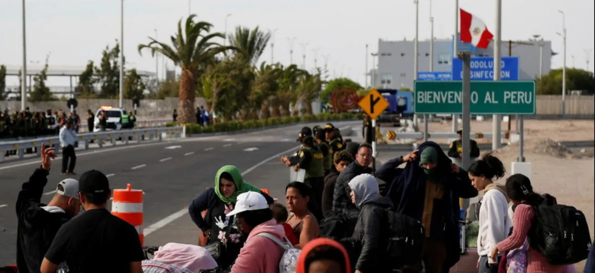 Ministro de Perú anticipa acuerdos para deportar a venezolanos irregulares en barco