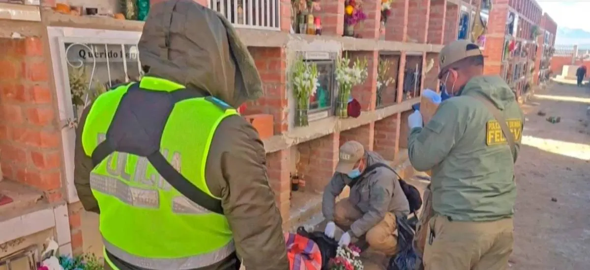 La Paz: hallan dos fetos abandonados en bolsas en el cementerio de Viacha