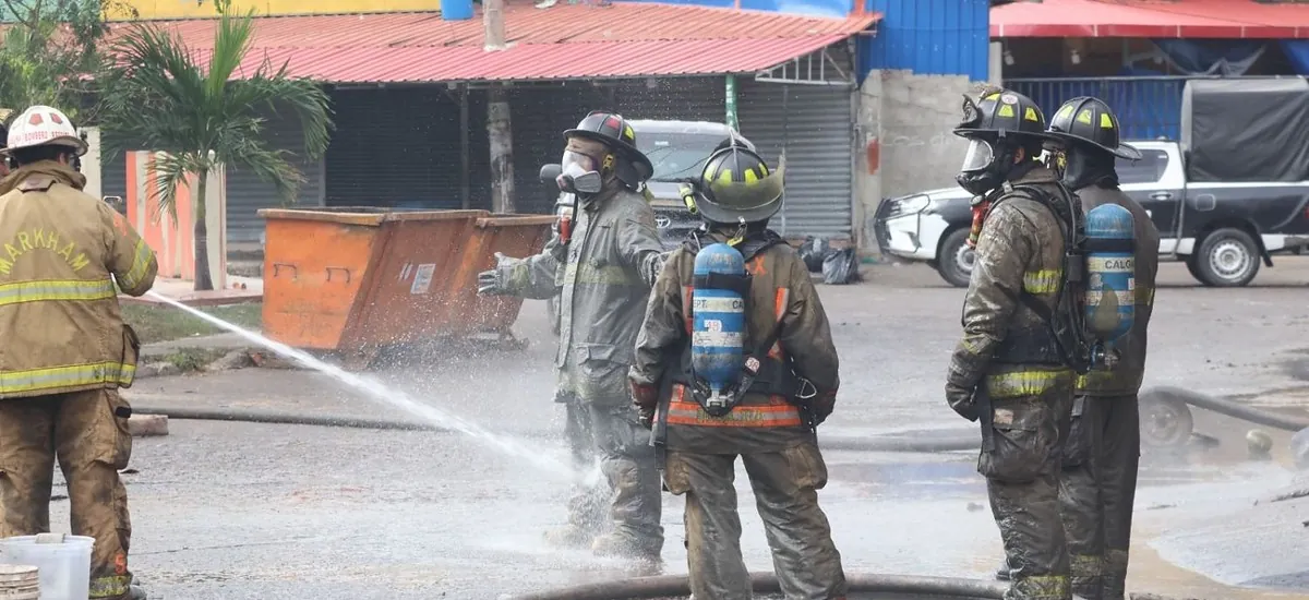 Concejo nombra a los bomberos voluntarios como hijos ilustres de la ciudad