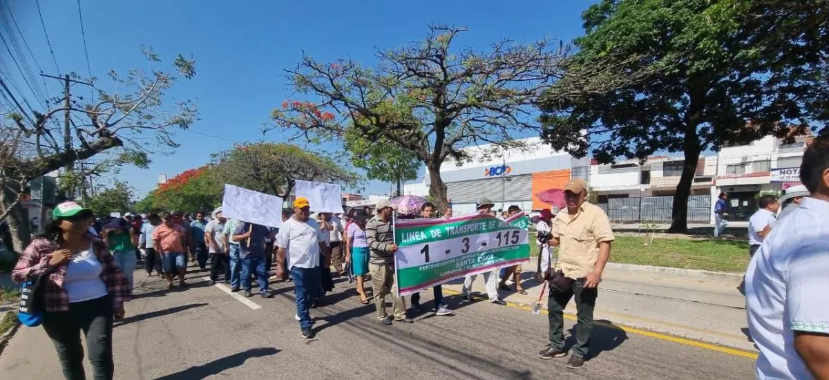 Transporte cruceño anuncia un ampliado departamental este martes para determinar sus próximas medidas