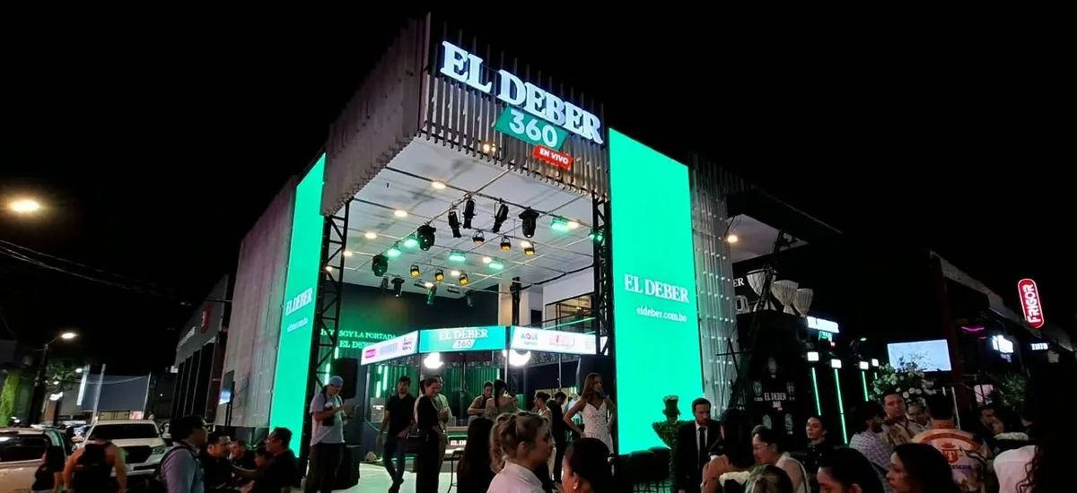 Música y encuentro con el público en la despedida de EL DEBER en Expocruz