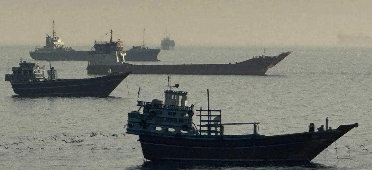 Irán responde a los ataques de EEUU con ofensivas en el Golfo y el cierre de Ormuz