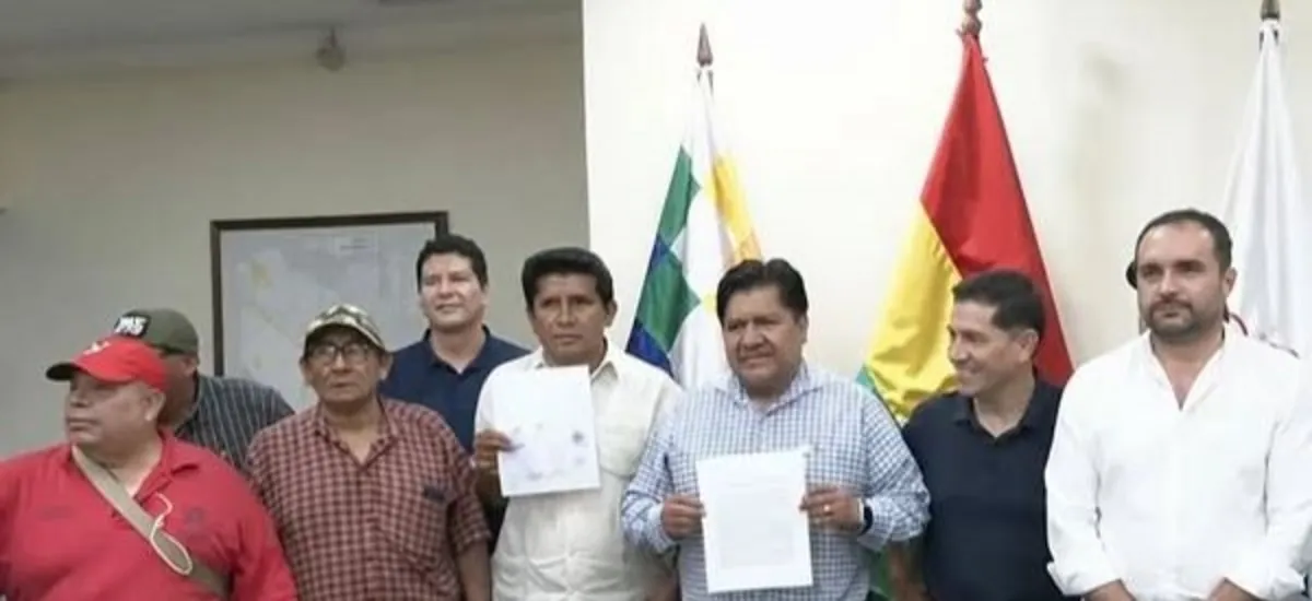Productores de Santa Cruz y Beni suspenden bloqueos tras acuerdo por créditos