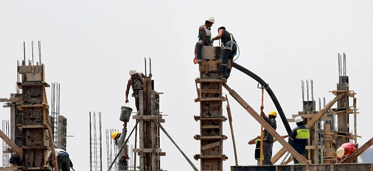 Constructores piden reajustar contratos tras el alza del diésel