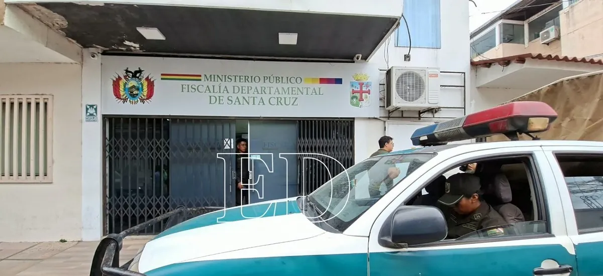 Allanan las oficinas de la Fiscalía Departamental de Santa Cruz