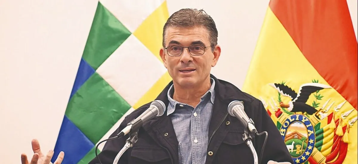 Paz resalta sus gestiones en EEUU y afirma que viajes de Evo no tenían beneficios
