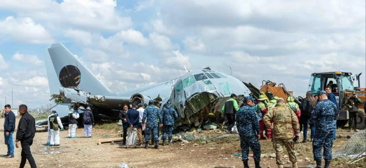 Piloto del avión siniestrado en El Alto logra detención domiciliaria con fianza de Bs 60.000