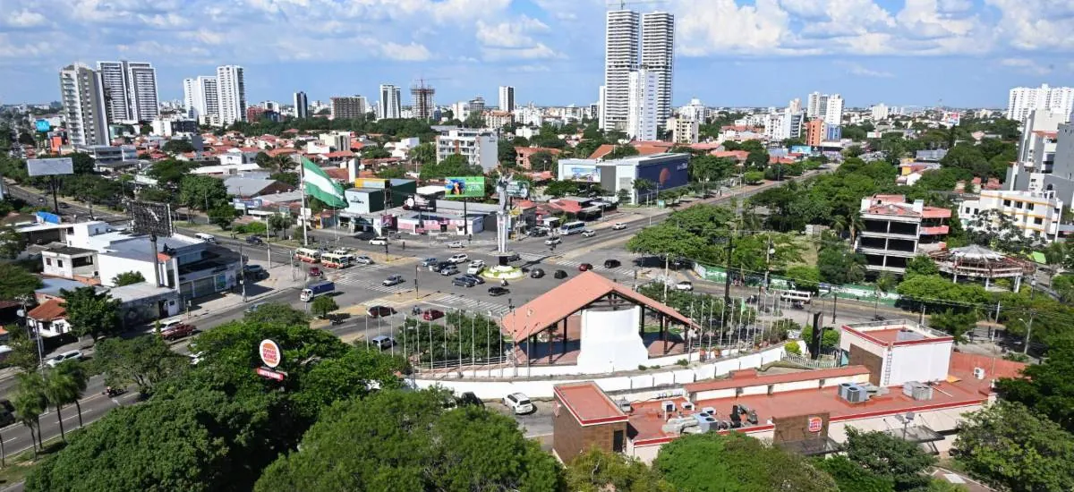 Santa Cruz celebra 216 años de su Gesta Libertaria con mensajes de unidad nacional y el reto de impulsar la economía