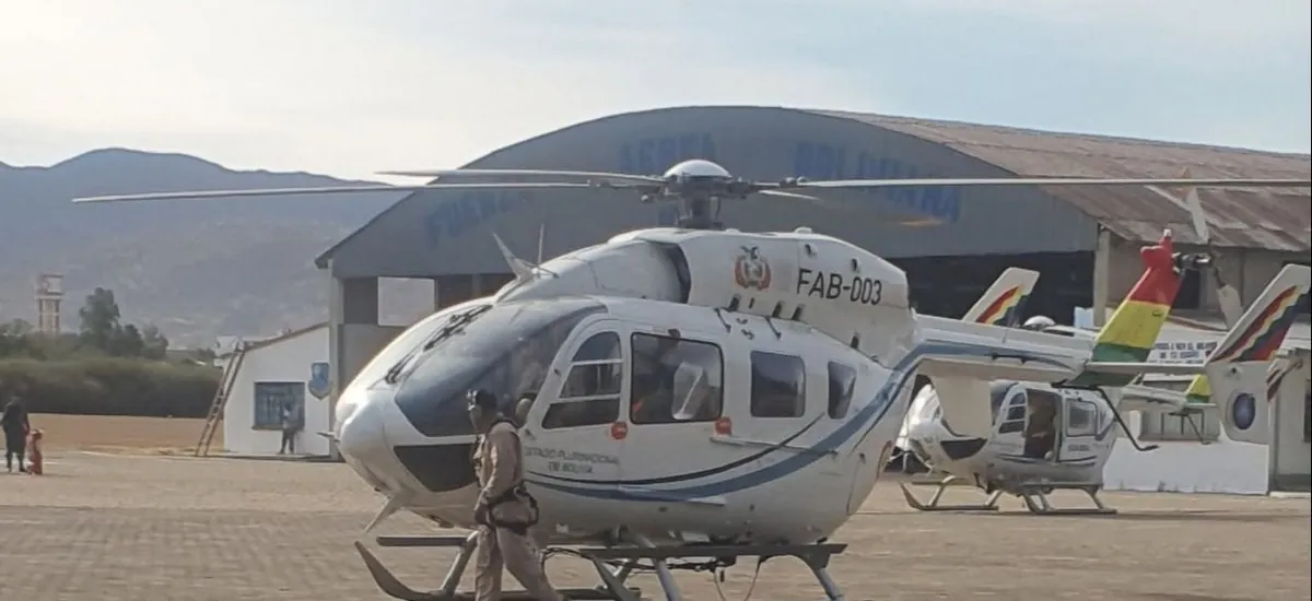 En Tarija sofocan dos incendios con ayuda de helicópteros, pero quedan tres activos