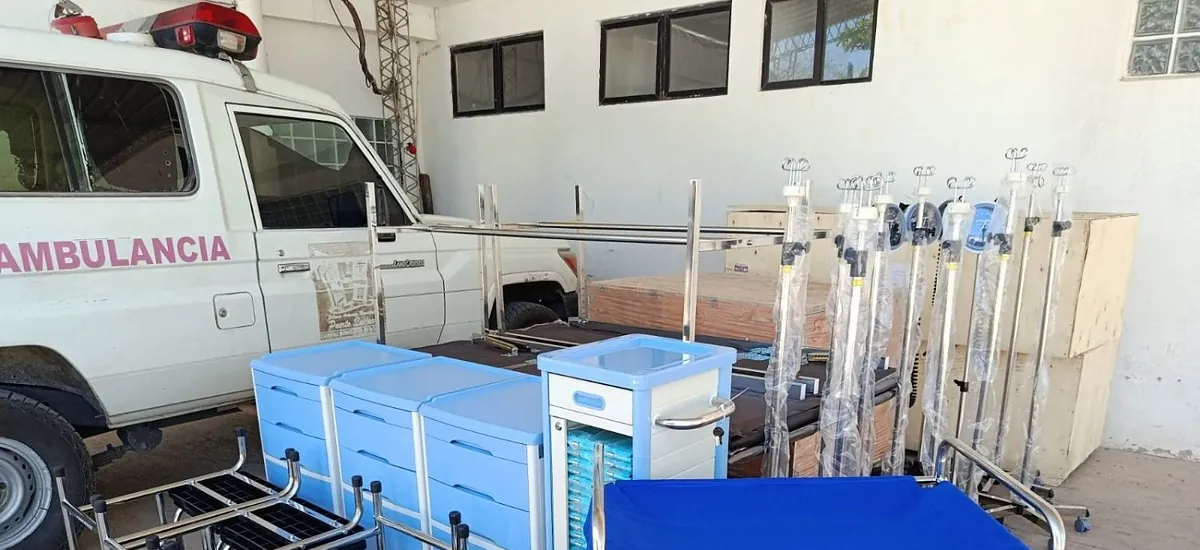 Salud entrega 99 equipos médicos a Toco y Puerto Quijarro