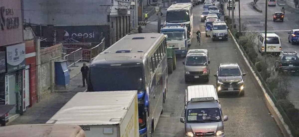 Falta de diésel paraliza el transporte y golpea al agro; hay críticas al Gobierno