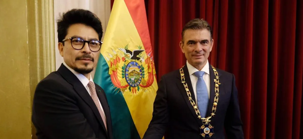 Rodrigo Paz recibe la condecoración del Cóndor de los Andes en el grado de Gran Collar