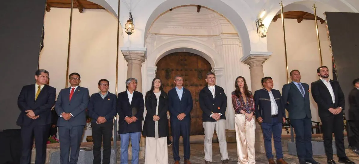 Este es el acuerdo que firmó Paz con los gobernadores de Bolivia para encaminar el plan 50-50