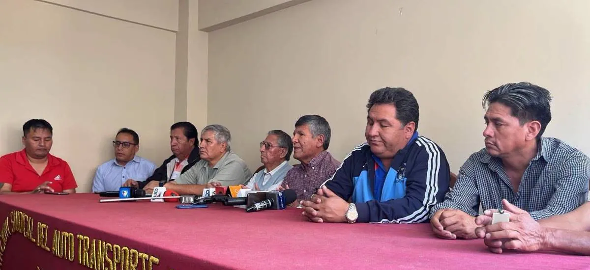 El transporte federado de Cochabamba se desmarca del paro del lunes convocado por los choferes