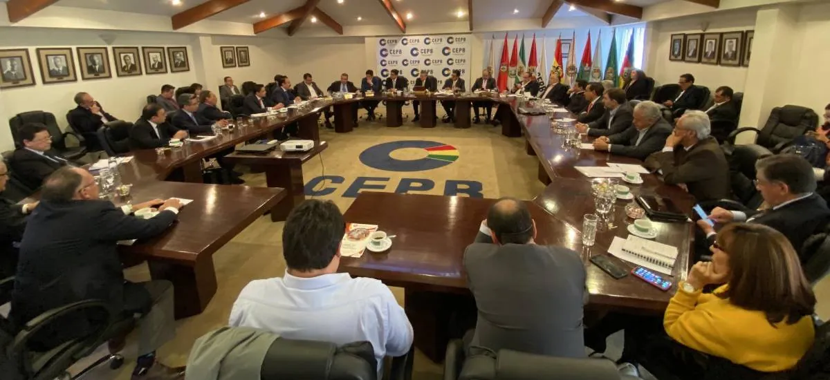 “Es un camino largo y difícil”: Empresarios valoran medidas de Paz, pero urgen proteger a los productores y sectores vulnerables