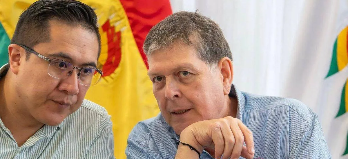¿Quiénes conforman la comisión de intervención a YPFB y cuáles serán sus atribuciones?