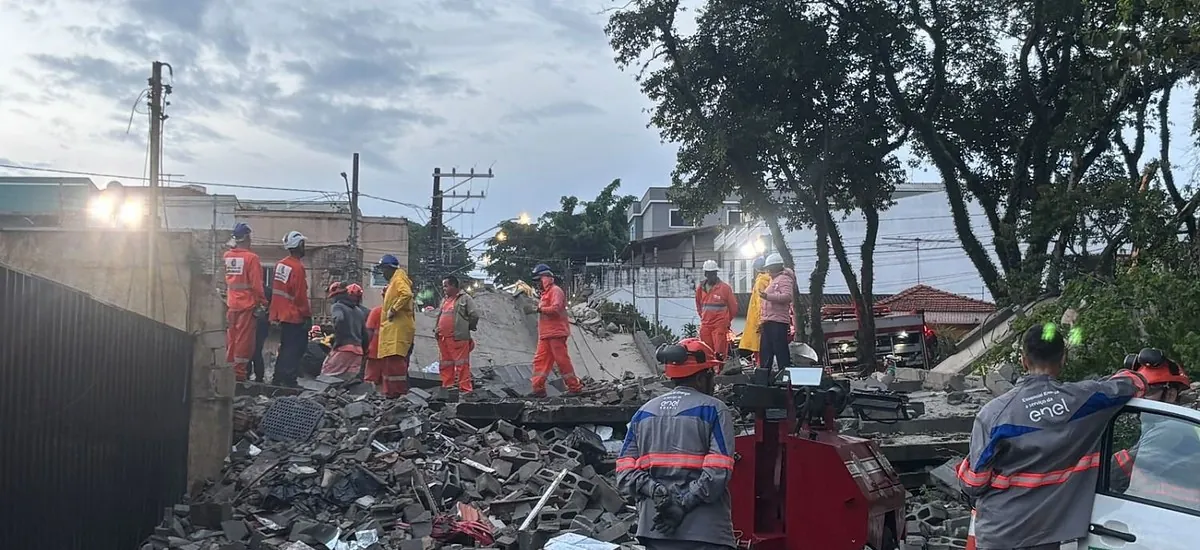 Embajada de Bolivia se moviliza en San Pablo (Brasil) tras derrumbe sobre vivienda de bolivianos que dejó dos fallecidos