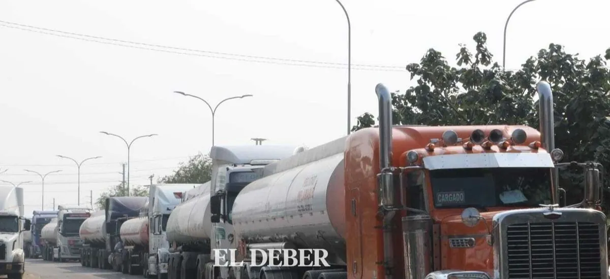 Municipios advierten que se agota la paciencia por la falta de combustibles