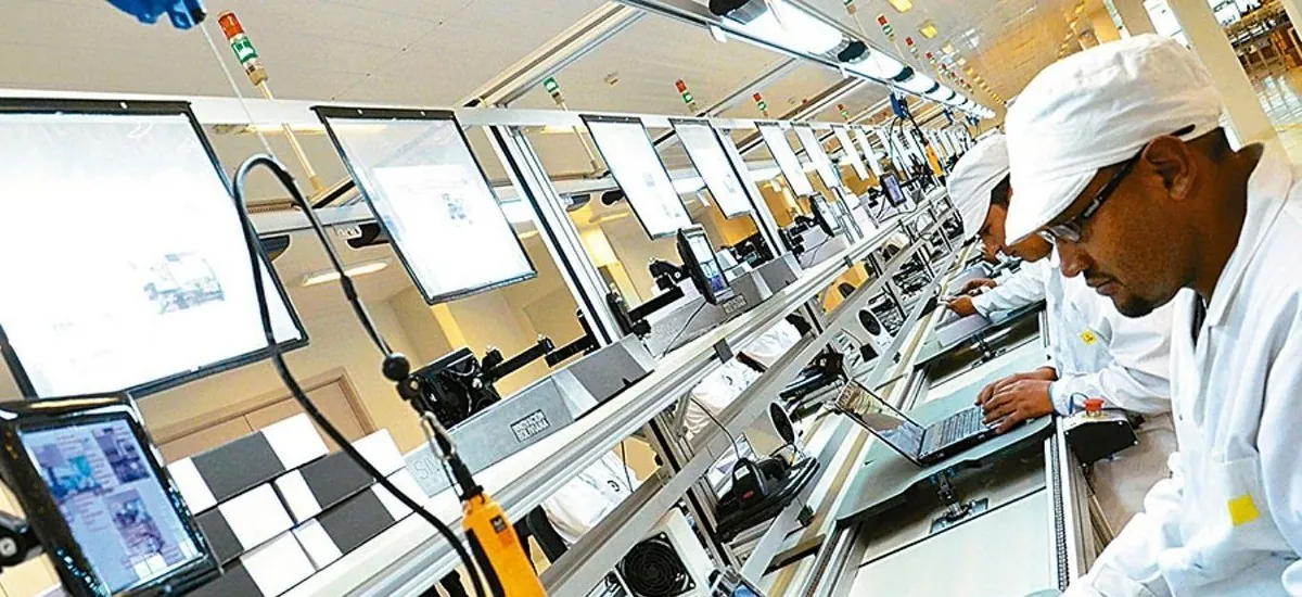 Gobierno anuncia cierres desde el martes; analistas cuestionan los plazos del DS 5727