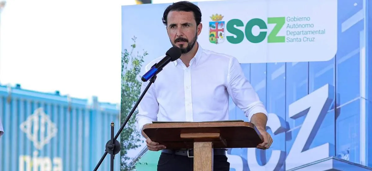 Velasco propone transición de 90 días para eliminar la subvención a los combustibles