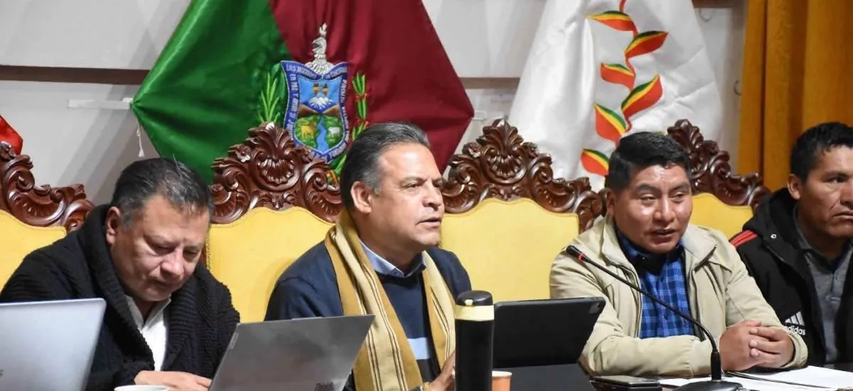 Régimen del diésel: Gobernador Revilla advierte “afectación en el precio de las obras” en La Paz